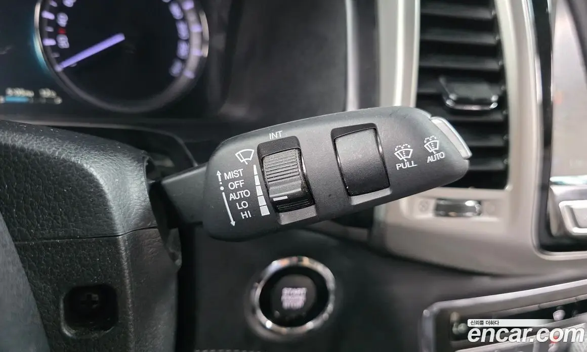SsangYong Rexton 2018 2.2 автомат (гидро), фото 24