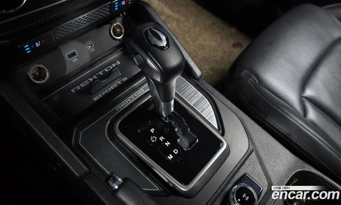 SsangYong Rexton 2018 2.2 автомат (гидро), фото 12
