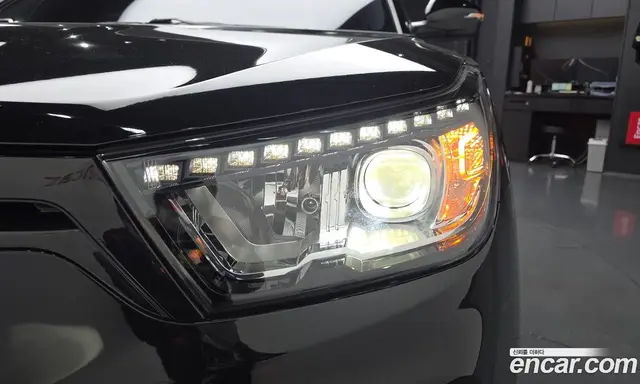 SsangYong TIBOLI 2016 1.6 автомат (гидро), миниатюра 8