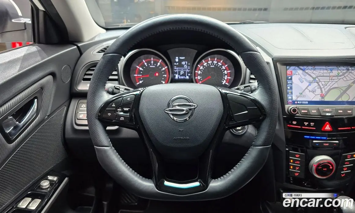 SsangYong TIBOLI 2017 1.6 автомат (гидро), фото 13