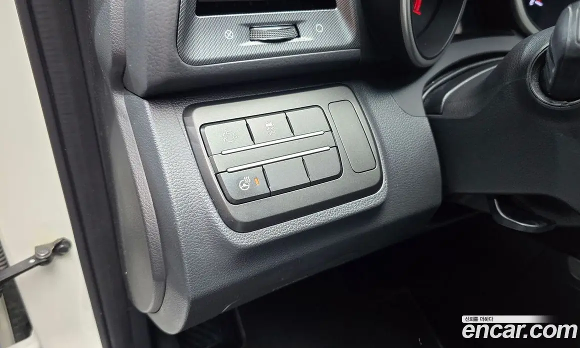 SsangYong TIBOLI 2017 1.6 автомат (гидро), фото 16