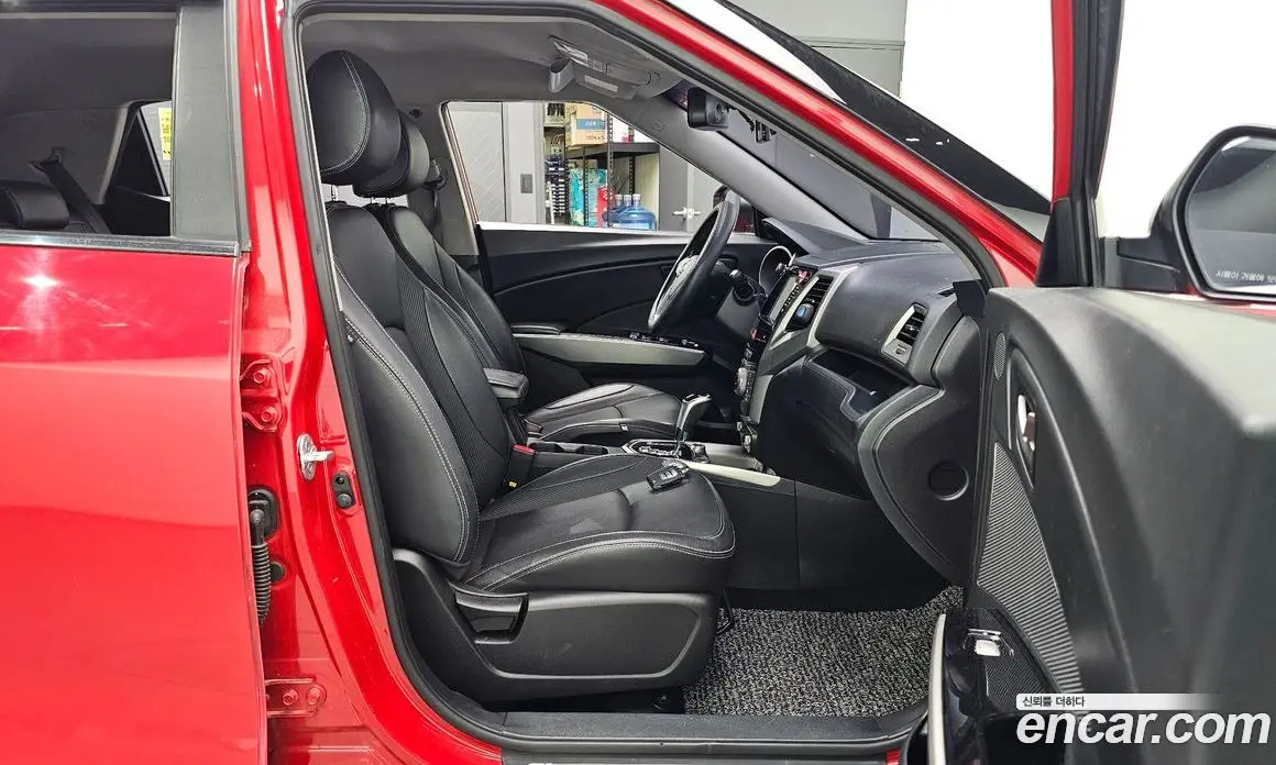 SsangYong TIBOLI 2017 1.6 автомат (гидро), фото 12