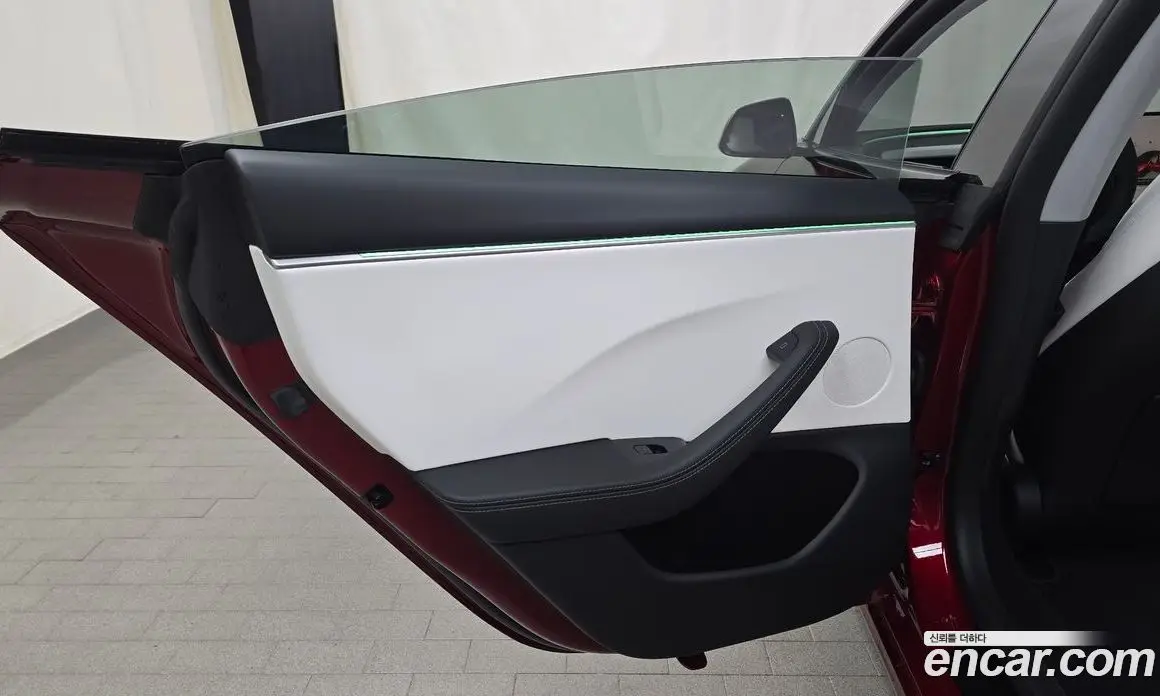 Tesla Model 3 2024 0.2 автомат (гидро), фото 15 Tesla Model 3 2024 0.2 автомат (гидро), фото 15