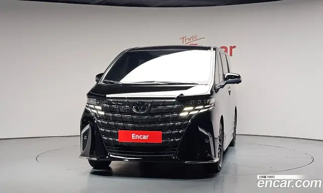 Toyota Alphard 2023 2.5 автомат (гидро), миниатюра 2 Toyota Alphard 2023 2.5 автомат (гидро), миниатюра 2