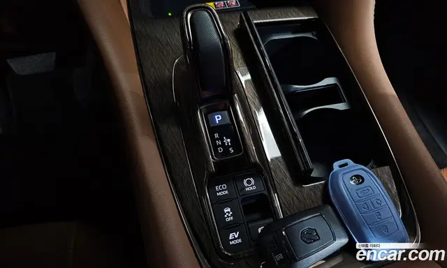 Toyota Alphard 2023 2.5 автомат (гидро), миниатюра 11 Toyota Alphard 2023 2.5 автомат (гидро), миниатюра 11