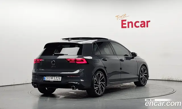 Volkswagen Golf 2024 2.0 автомат (гидро), миниатюра 2