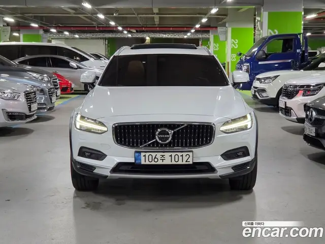 Volvo V90 2021 2.0 автомат (гидро), миниатюра 2