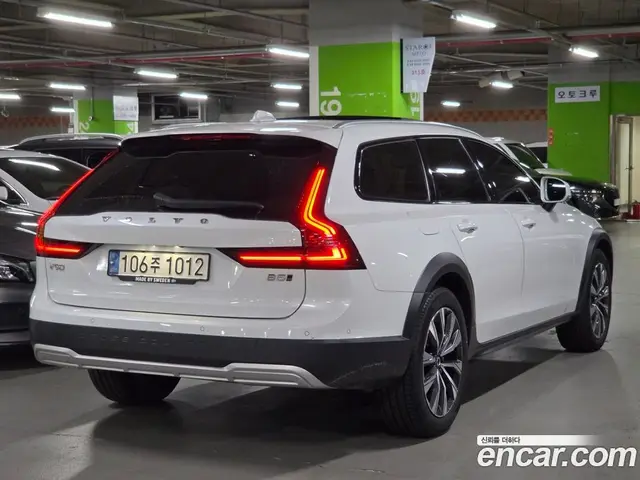 Volvo V90 2021 2.0 автомат (гидро), миниатюра 4