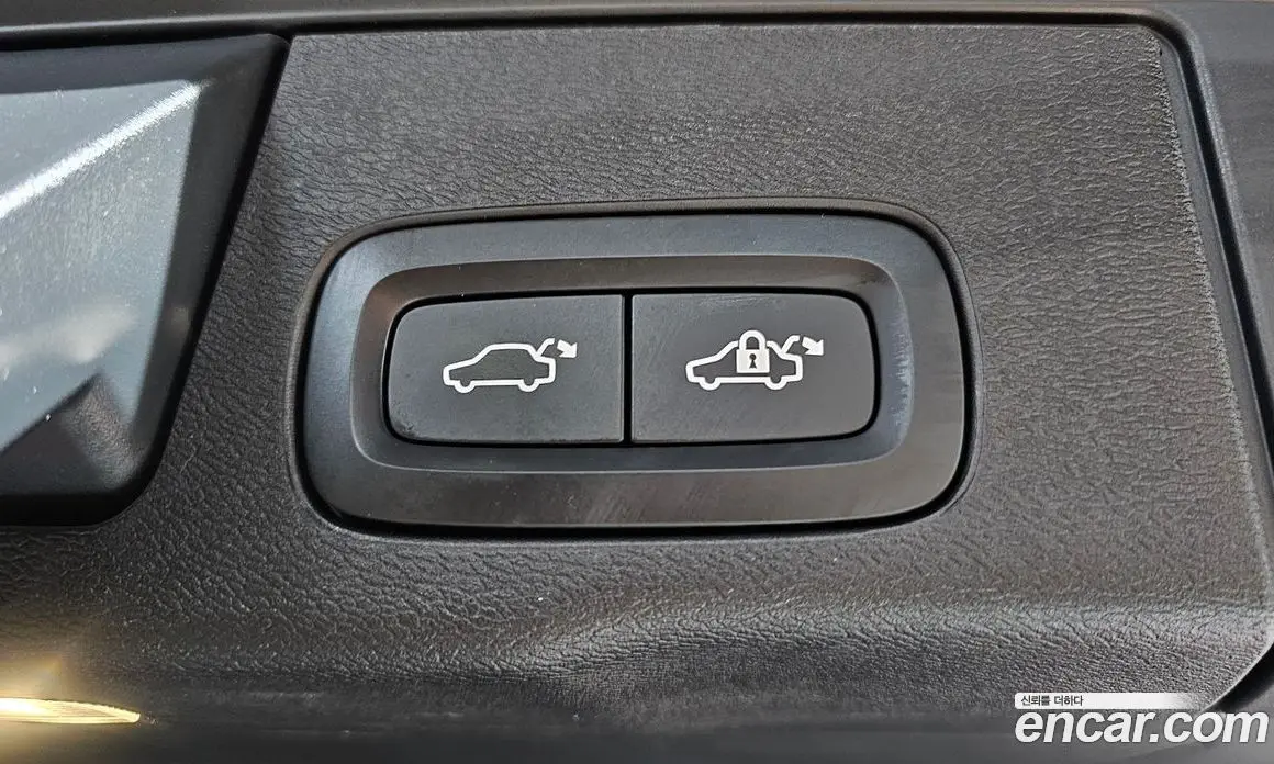 Volvo XC60 2021 2.0 автомат (гидро), фото 30