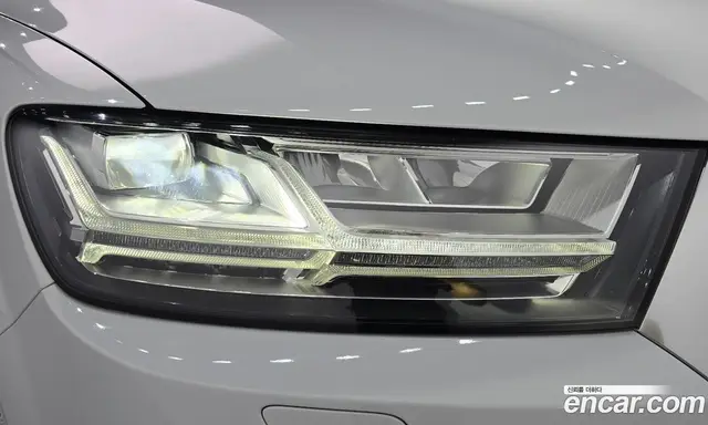 Audi Q7 2019 2.0 автомат (гидро), миниатюра 8
