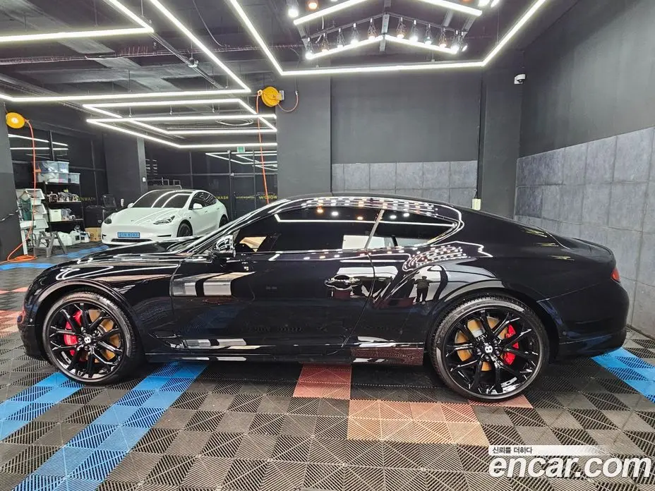 Bentley Continental 2023 4.0 автомат (гидро), фото 4 Bentley Continental 2023 4.0 автомат (гидро), фото 4