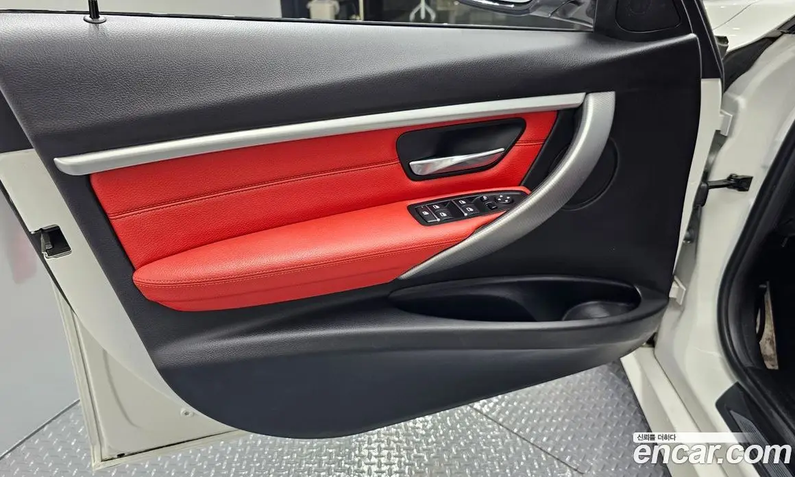BMW 3 серия 2018 2.0 автомат (гидро), фото 13