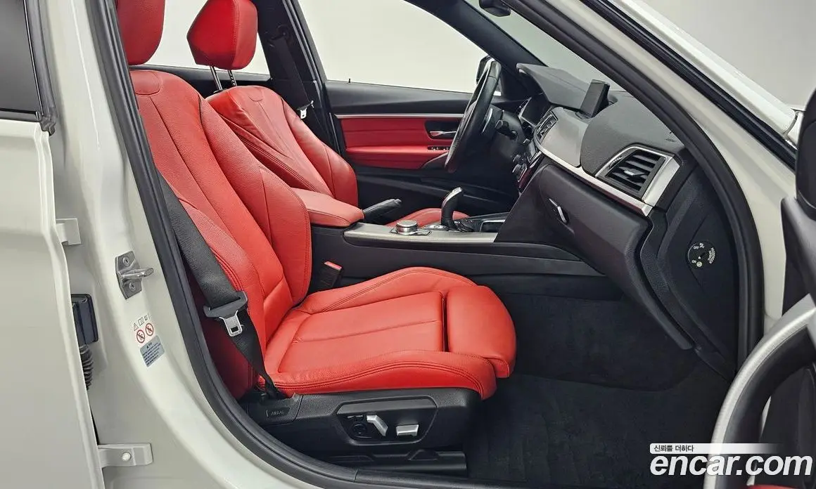 BMW 3 серия 2018 2.0 автомат (гидро), фото 16