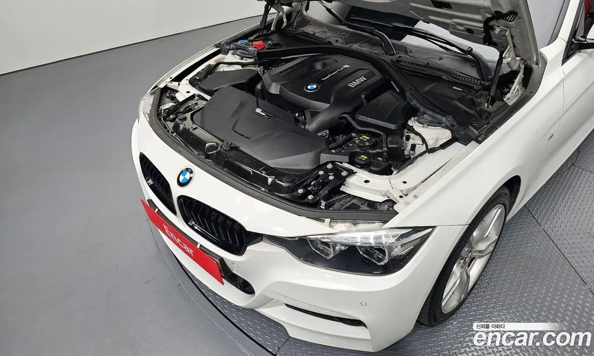 BMW 3 серия 2018 2.0 автомат (гидро), фото 5