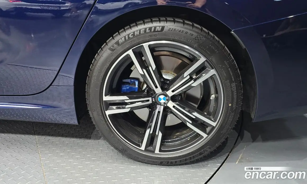 BMW 3 серия 2025 2.0 автомат (гидро), фото 6