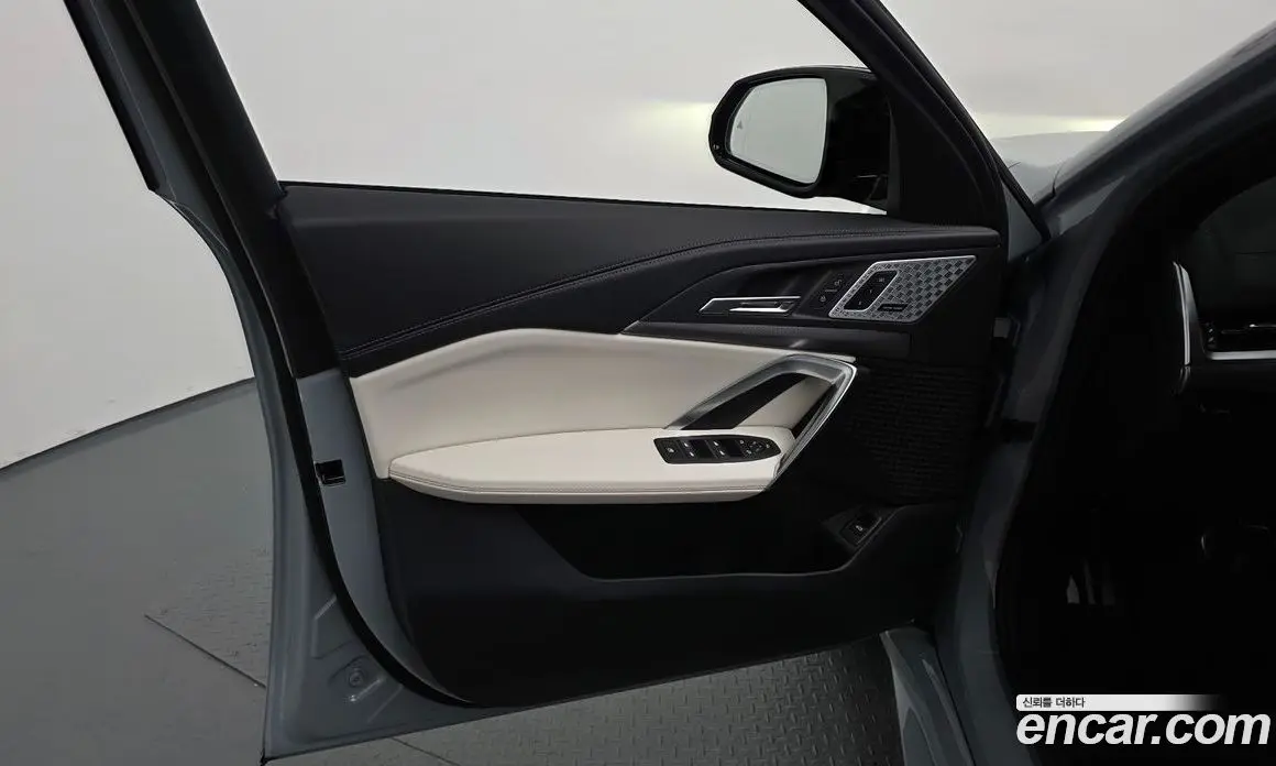 BMW X2 2025 2.0 автомат (гидро), фото 14