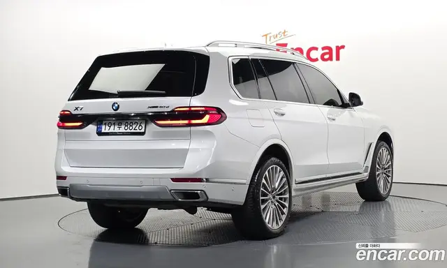 BMW X7 2023 3.0 автомат (гидро), миниатюра 2