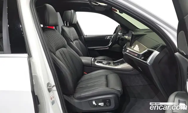 BMW X7 2023 3.0 автомат (гидро), миниатюра 11