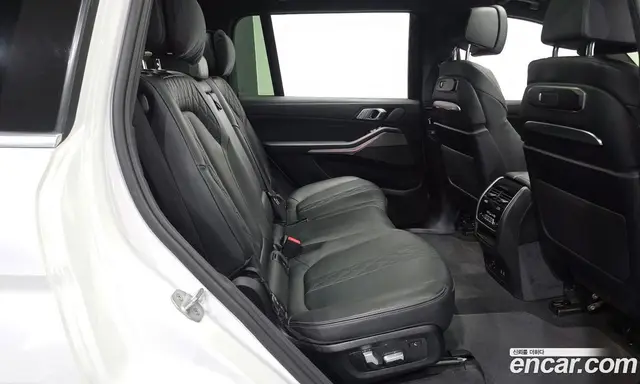 BMW X7 2023 3.0 автомат (гидро), миниатюра 12