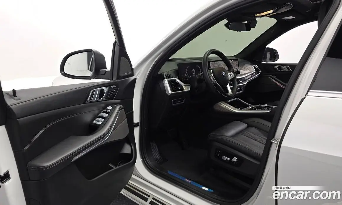 BMW X7 2023 3.0 автомат (гидро), фото 10