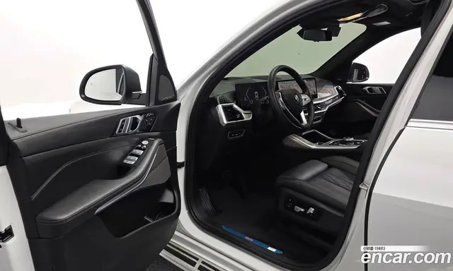 BMW X7 2023 3.0 автомат (гидро), миниатюра 10