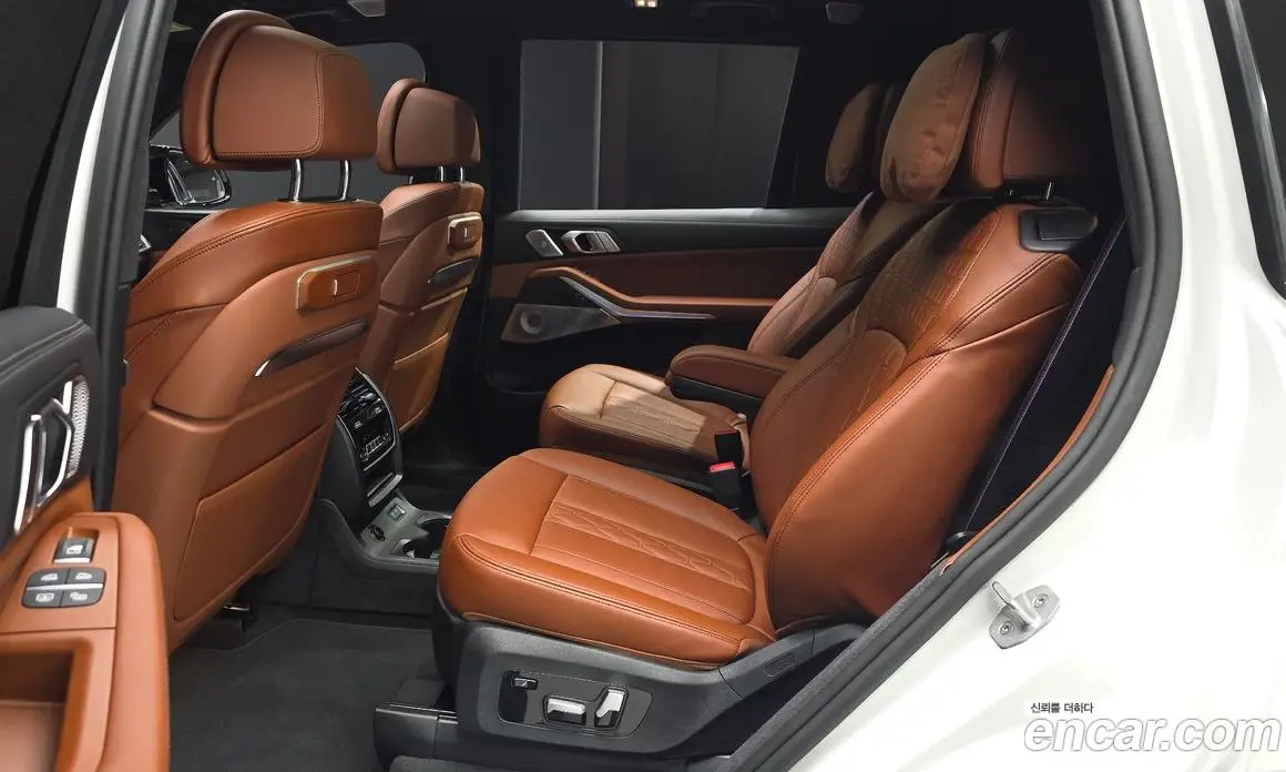 BMW X7 2025 4.4 автомат (гидро), фото 16