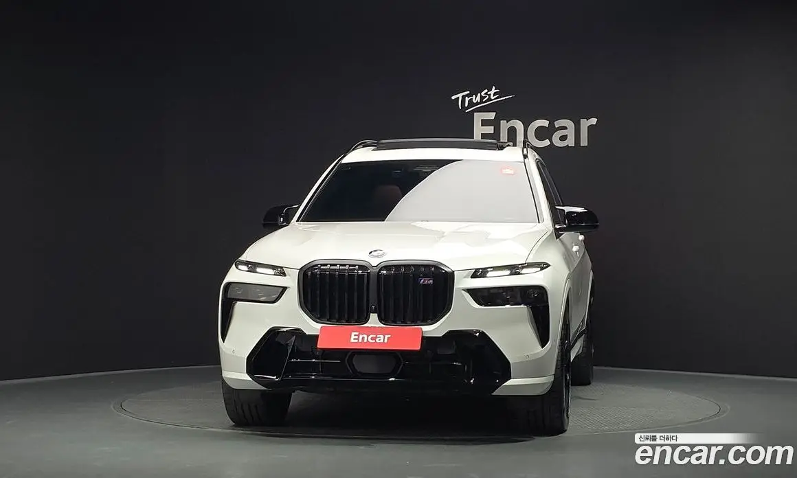 BMW X7 2025 4.4 автомат (гидро), фото 3