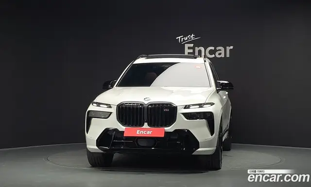 BMW X7 2025 4.4 автомат (гидро), миниатюра 3