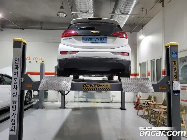 Chevrolet Bolt EV 2018 0.2 автомат (гидро), миниатюра 2