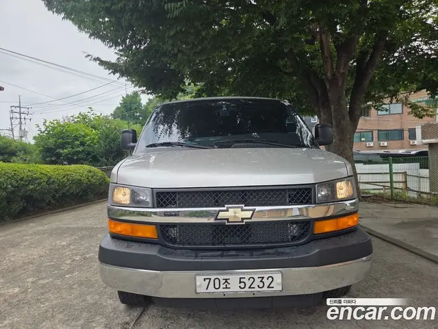 Chevrolet Express Van 2008 6.0 автомат (гидро), миниатюра 2