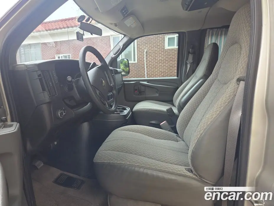 Chevrolet Express Van 2008 6.0 автомат (гидро), фото 14