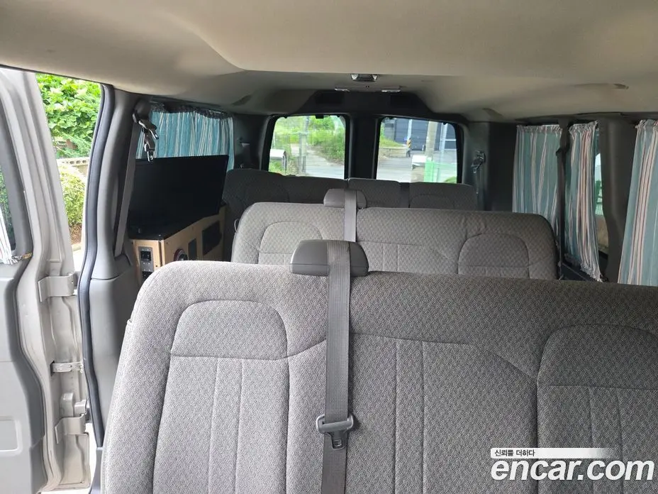Chevrolet Express Van 2008 6.0 автомат (гидро), фото 15