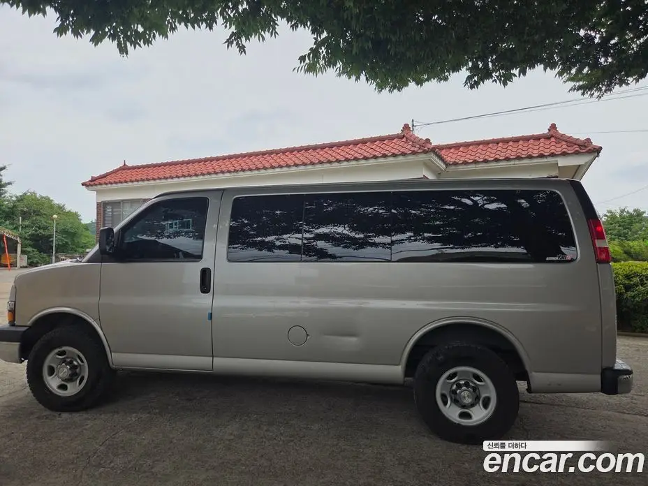Chevrolet Express Van 2008 6.0 автомат (гидро), фото 7