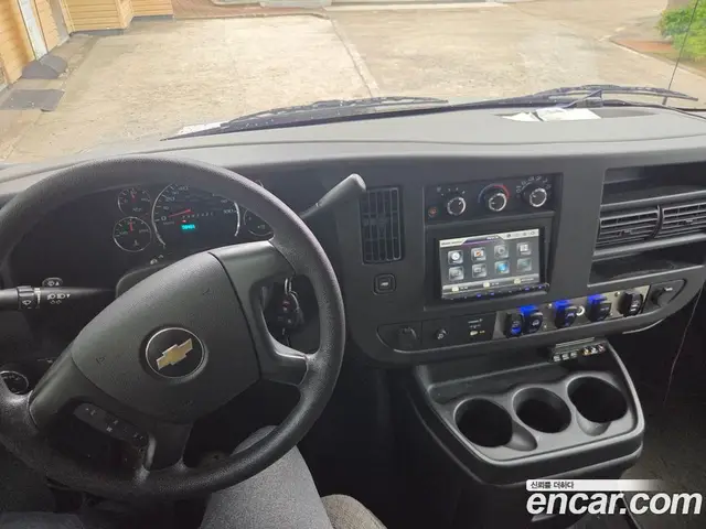 Chevrolet Express Van 2008 6.0 автомат (гидро), миниатюра 10