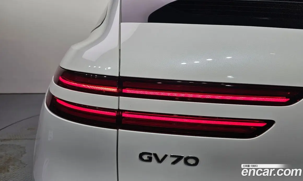 Genesis GV70 2022 2.5 автомат (гидро), фото 9