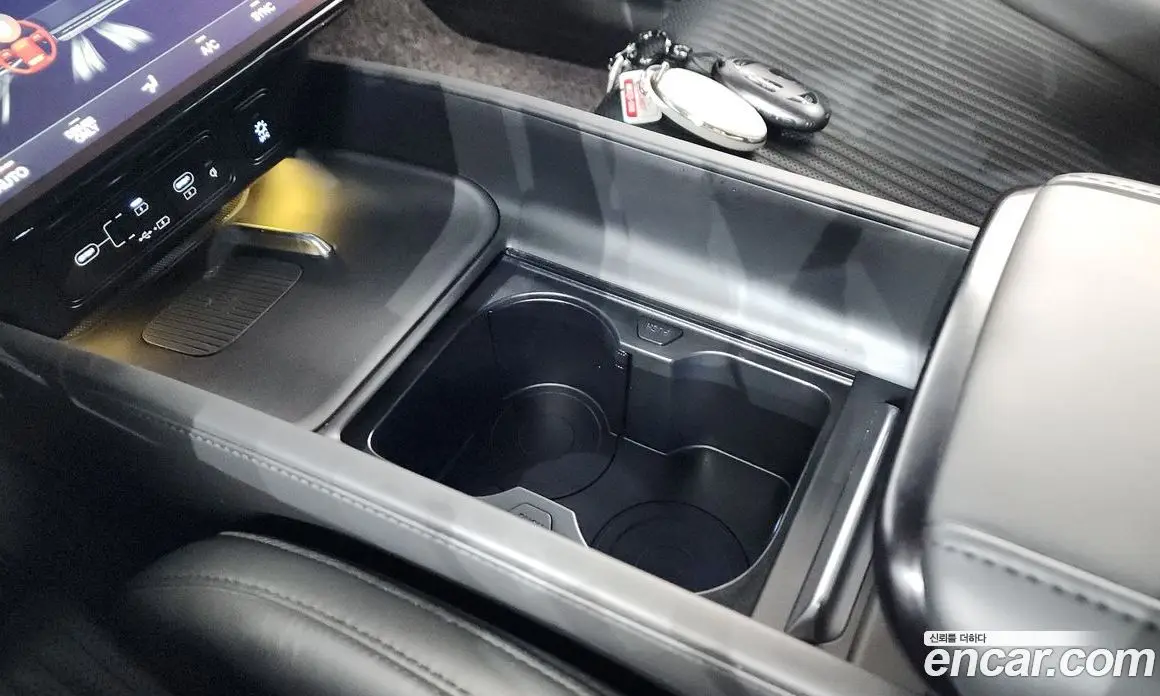 Hyundai Grandeur 2023 1.6 автомат (гидро), фото 25