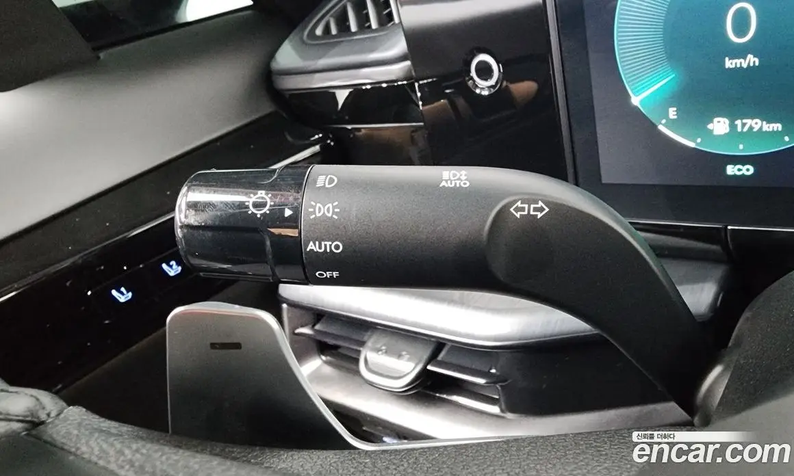 Hyundai Grandeur 2023 1.6 автомат (гидро), фото 37