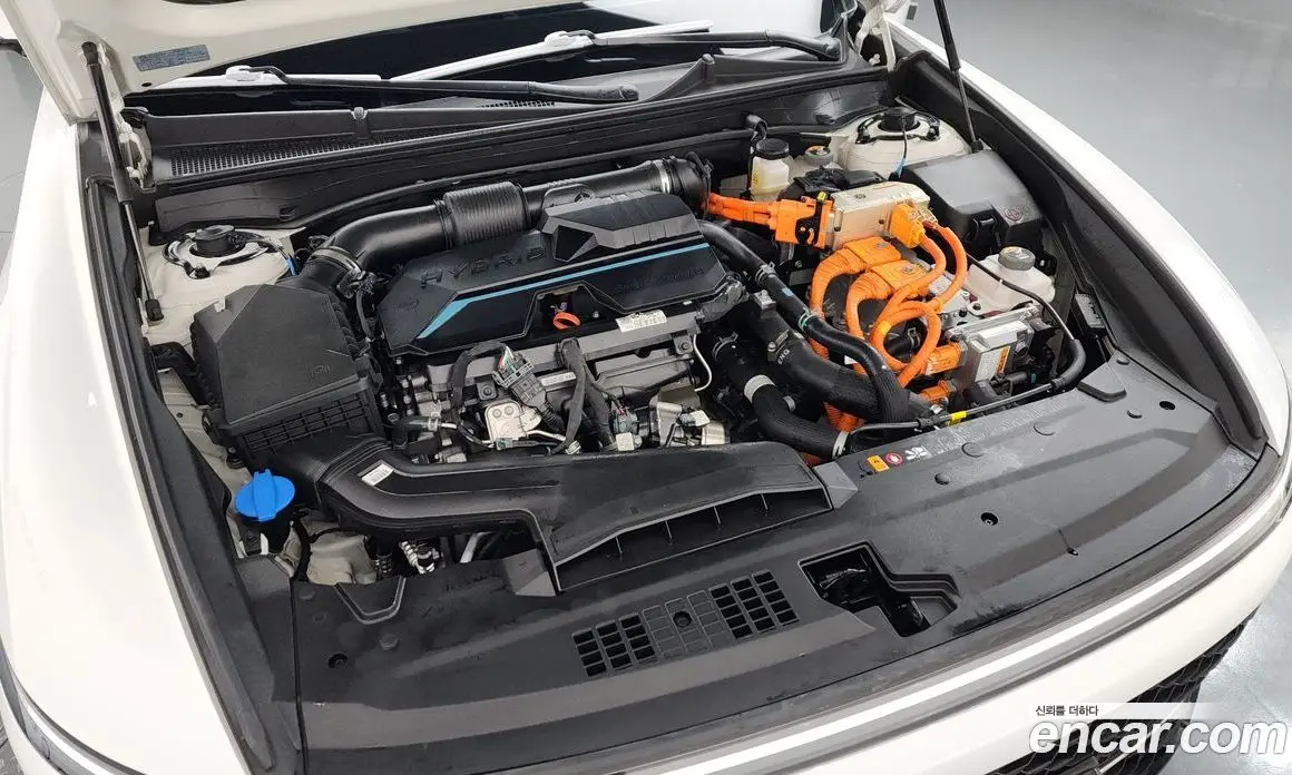 Hyundai Grandeur 2023 1.6 автомат (гидро), фото 6