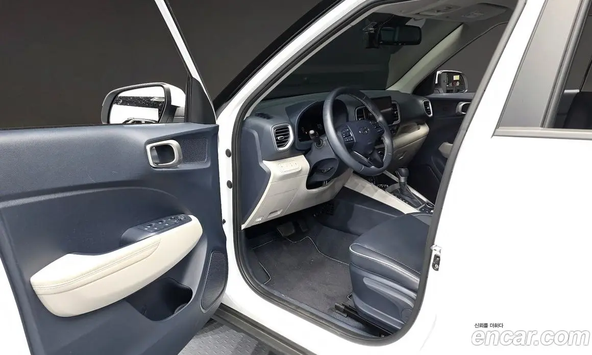 Hyundai Venue 2022 1.6 автомат (гидро), фото 13