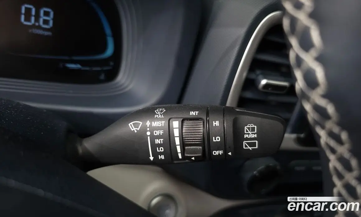 Hyundai Venue 2022 1.6 автомат (гидро), фото 28