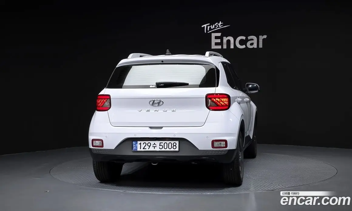Hyundai Venue 2022 1.6 автомат (гидро), фото 4