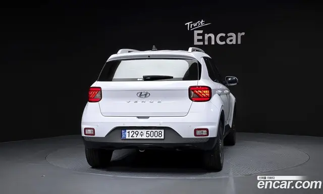 Hyundai Venue 2022 1.6 автомат (гидро), миниатюра 4