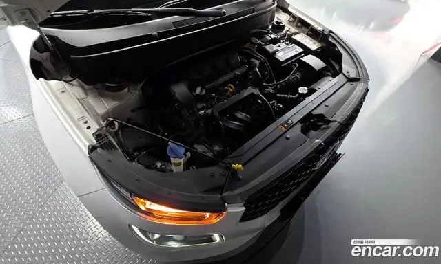 Hyundai Venue 2022 1.6 автомат (гидро), миниатюра 6
