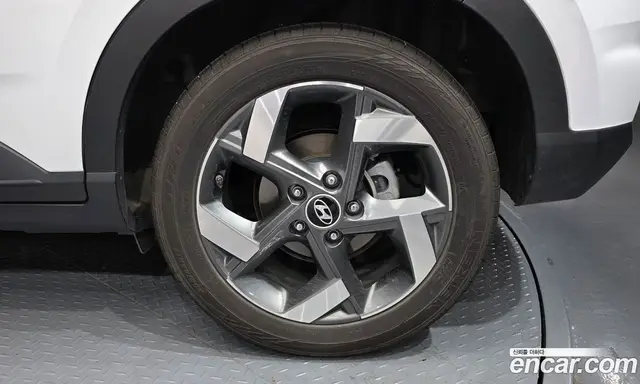 Hyundai Venue 2022 1.6 автомат (гидро), миниатюра 7