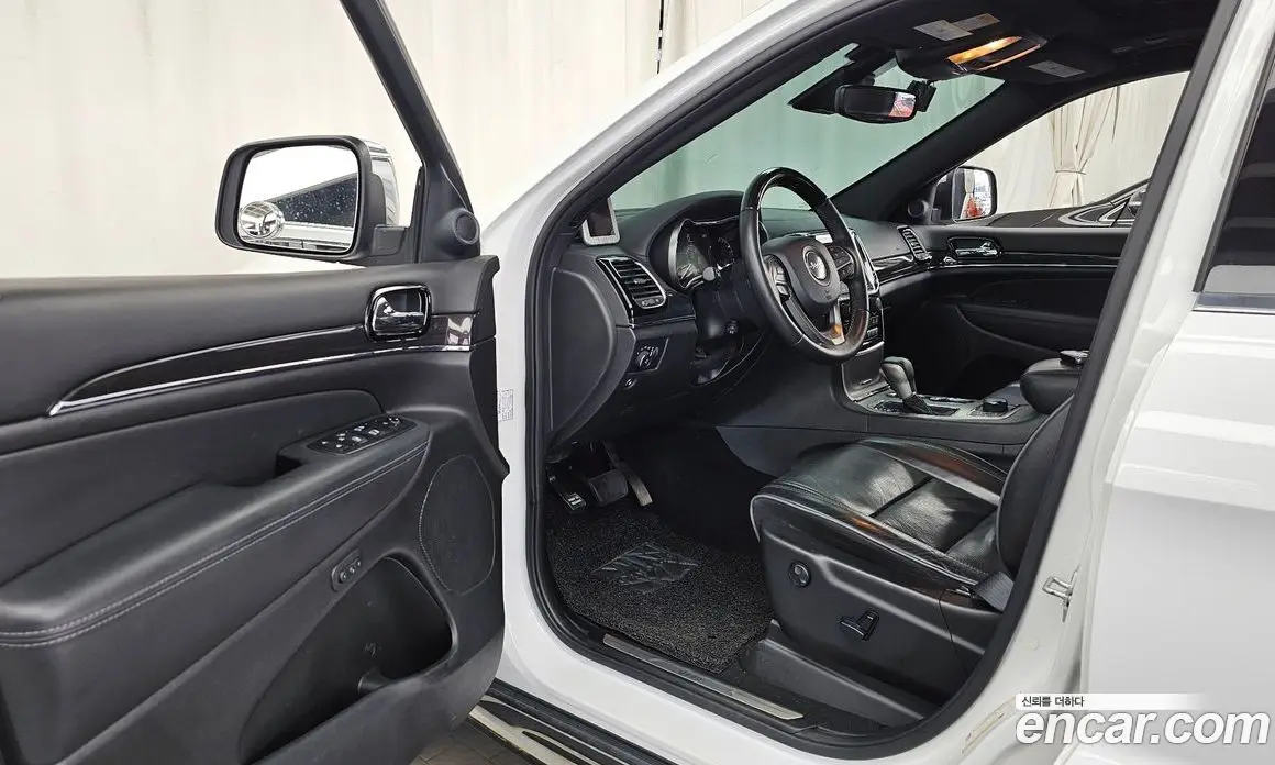Jeep Cherokee 2019 3.6 автомат (гидро), фото 13