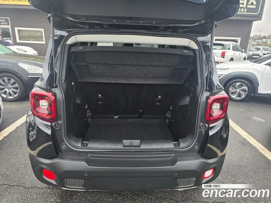 Jeep Renegade 2021 2.4 автомат (гидро), фото 12