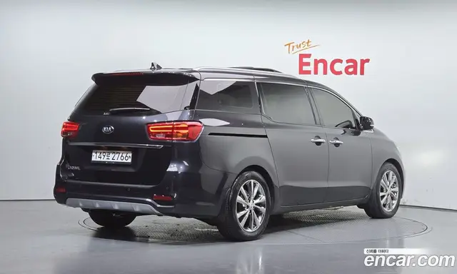 Kia Carnival 2020 2.2 автомат (гидро), миниатюра 2
