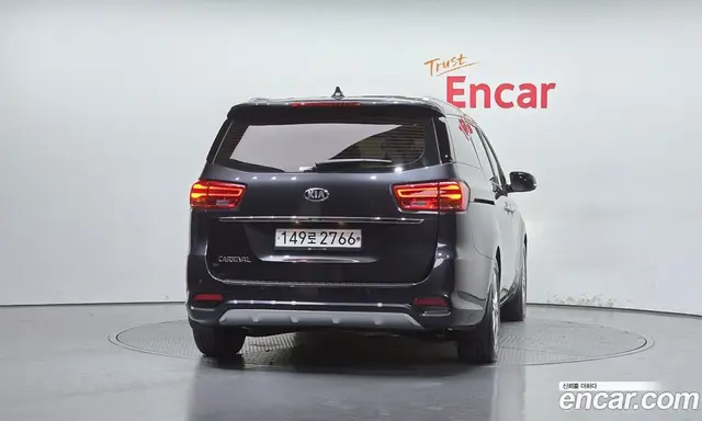Kia Carnival 2020 2.2 автомат (гидро), миниатюра 4