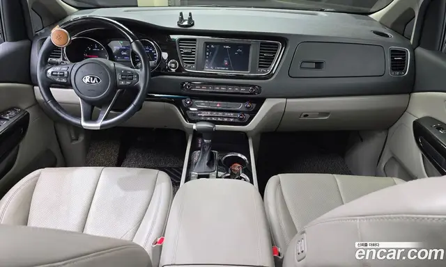 Kia Carnival 2020 2.2 автомат (гидро), миниатюра 7