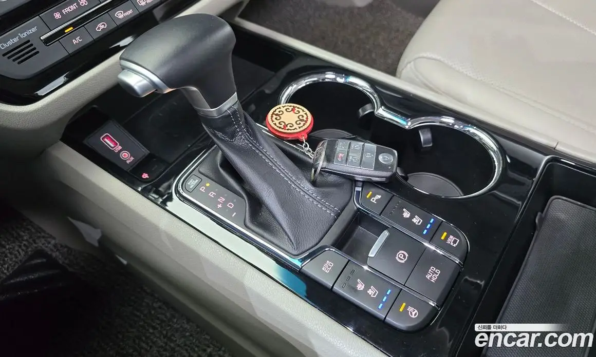 Kia Carnival 2020 2.2 автомат (гидро), фото 9